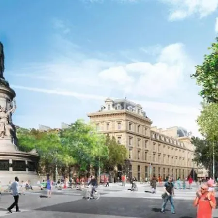 Boulanger - Republique Paris